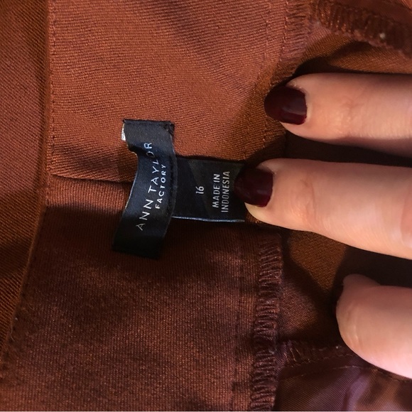 3 Pairs of Ann Taylor Dress Pants, one NWT, size 16 - Picture 6 of 7